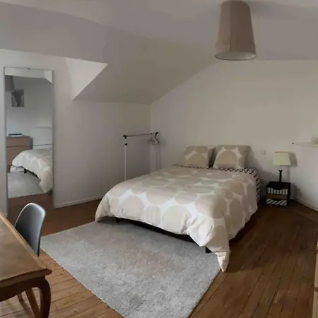 Logement Centre 아파트 라발